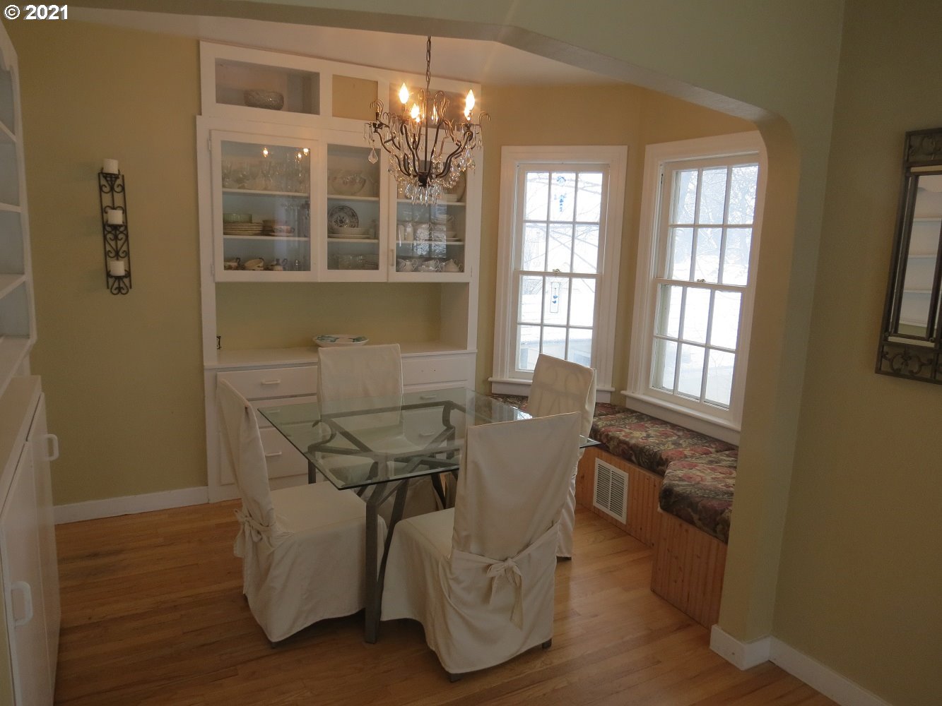 1225 Southwest Goodwin Place Pendleton, OR 97801 - Photo 4 of 22