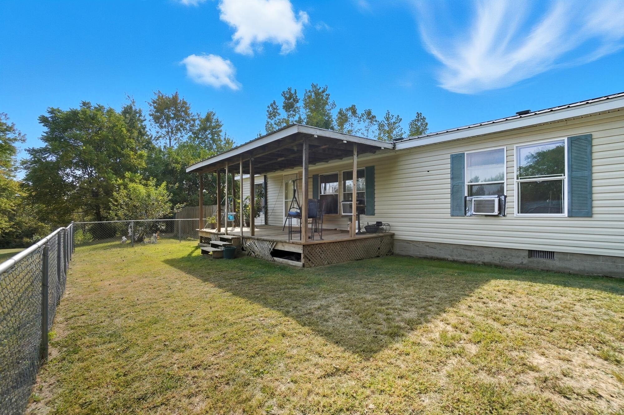 12499 Tarlton Road Southwest Circleville, OH 43113 - Photo 10 of 15 010