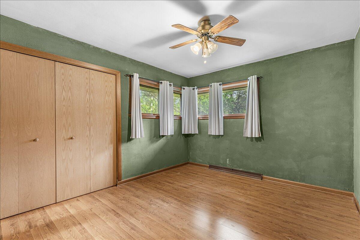 3223 West Cold Spring Road Greenfield, WI 53221 - Photo 17 of 35 20-Cold Spring-20