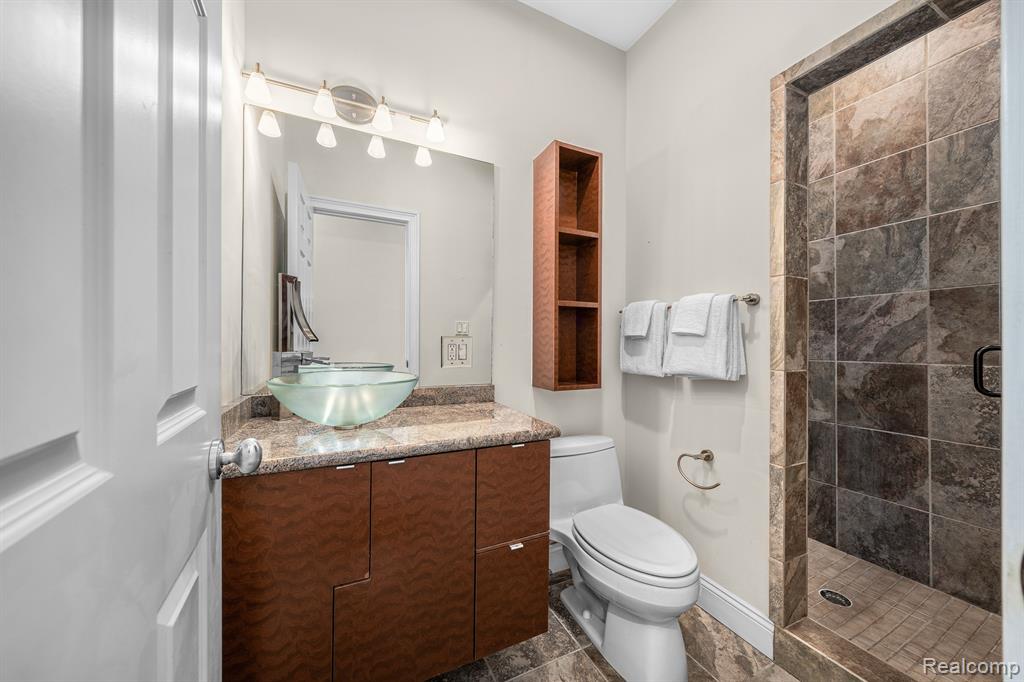 25977 Power Road Farmington, MI 48336 - Photo 12 of 35