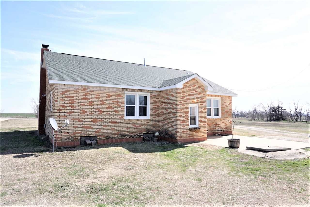 16201 County Road 100 Perry, OK 73077 - Photo 19 of 21 Gallery Image 19
