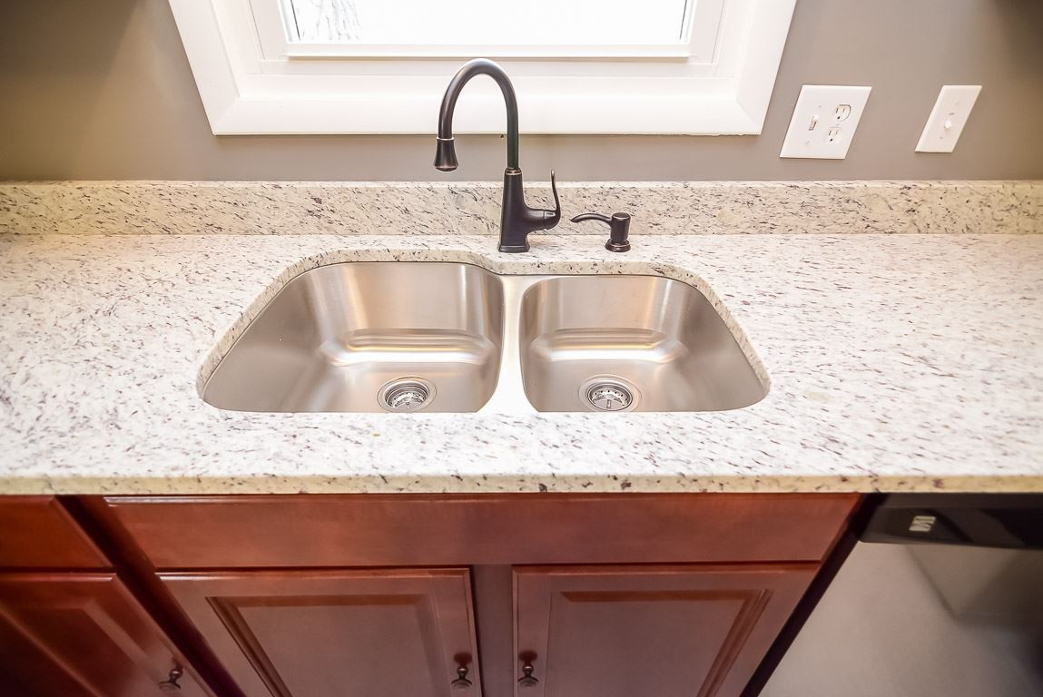 3601 Laurel Circle Raleigh, NC 27612 - Photo 9 of 25 Photo 9
