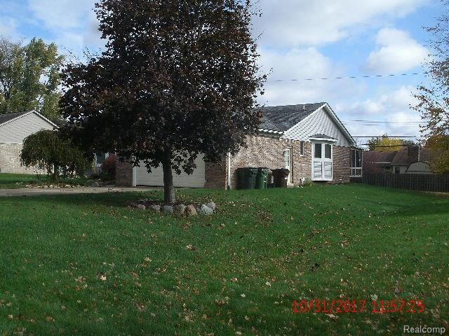 53442 Dequindre Road Utica, MI 48316 - Photo 2 of 30