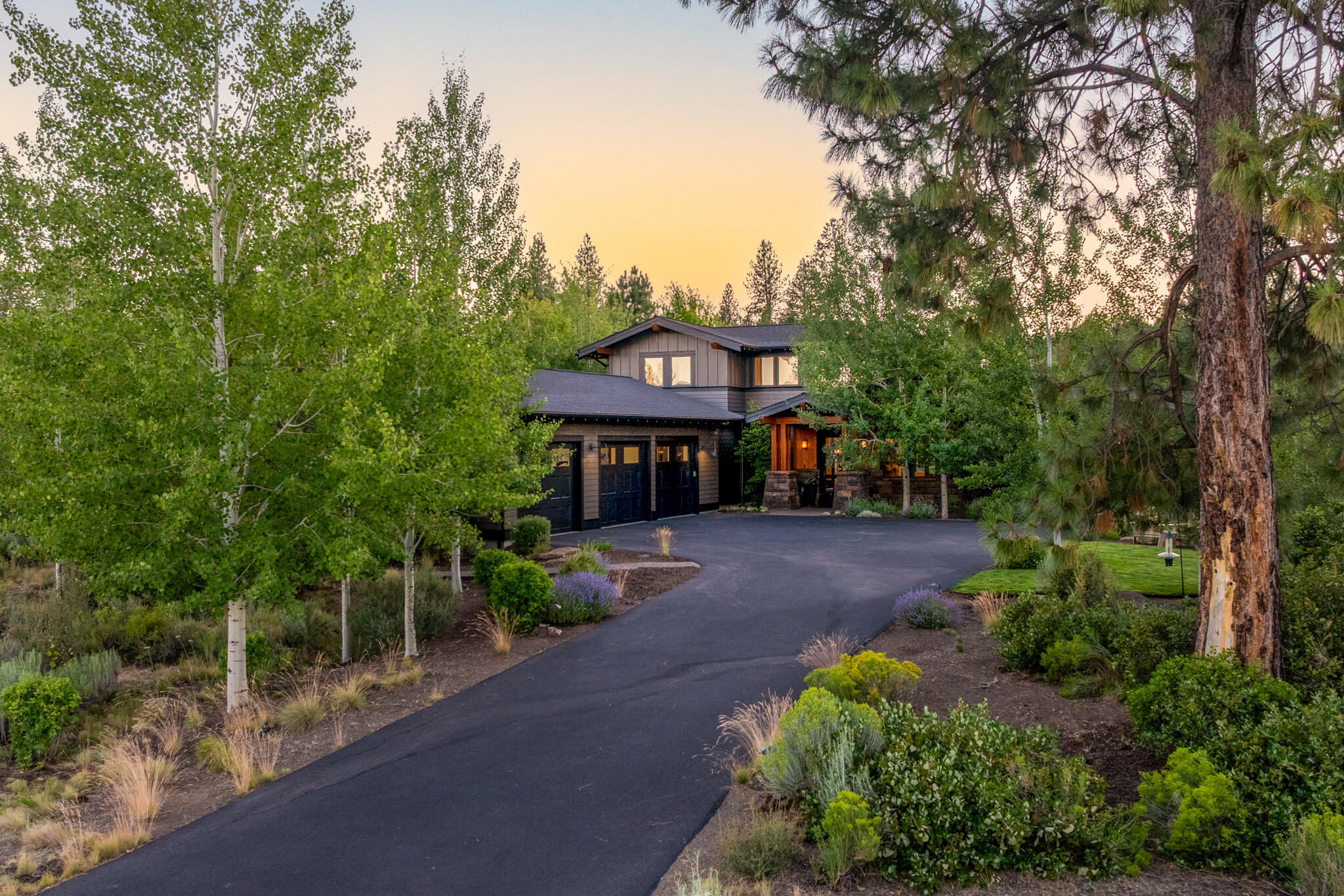 61341 Southwest Bonneville Loop Bend, OR 97702 - Photo 4 of 57