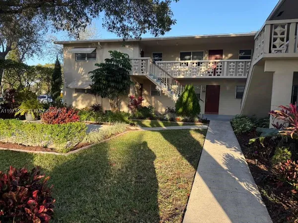 $1,575 | 606 South C Street, Unit 103, Lake Worth, FL 33460