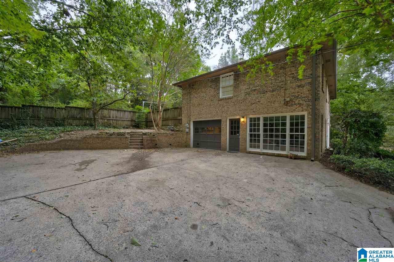 5532 Hunters Hill Road Birmingham, AL 35210 - Photo 3 of 35
