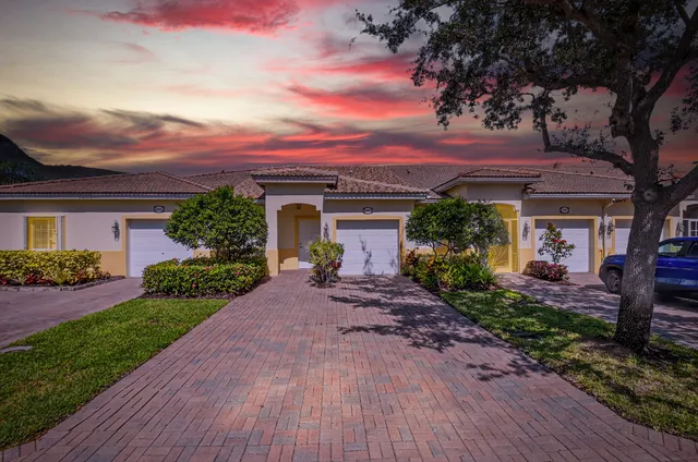 $300,000 | 2357 Windjammer Way, West Palm Beach, FL 33411