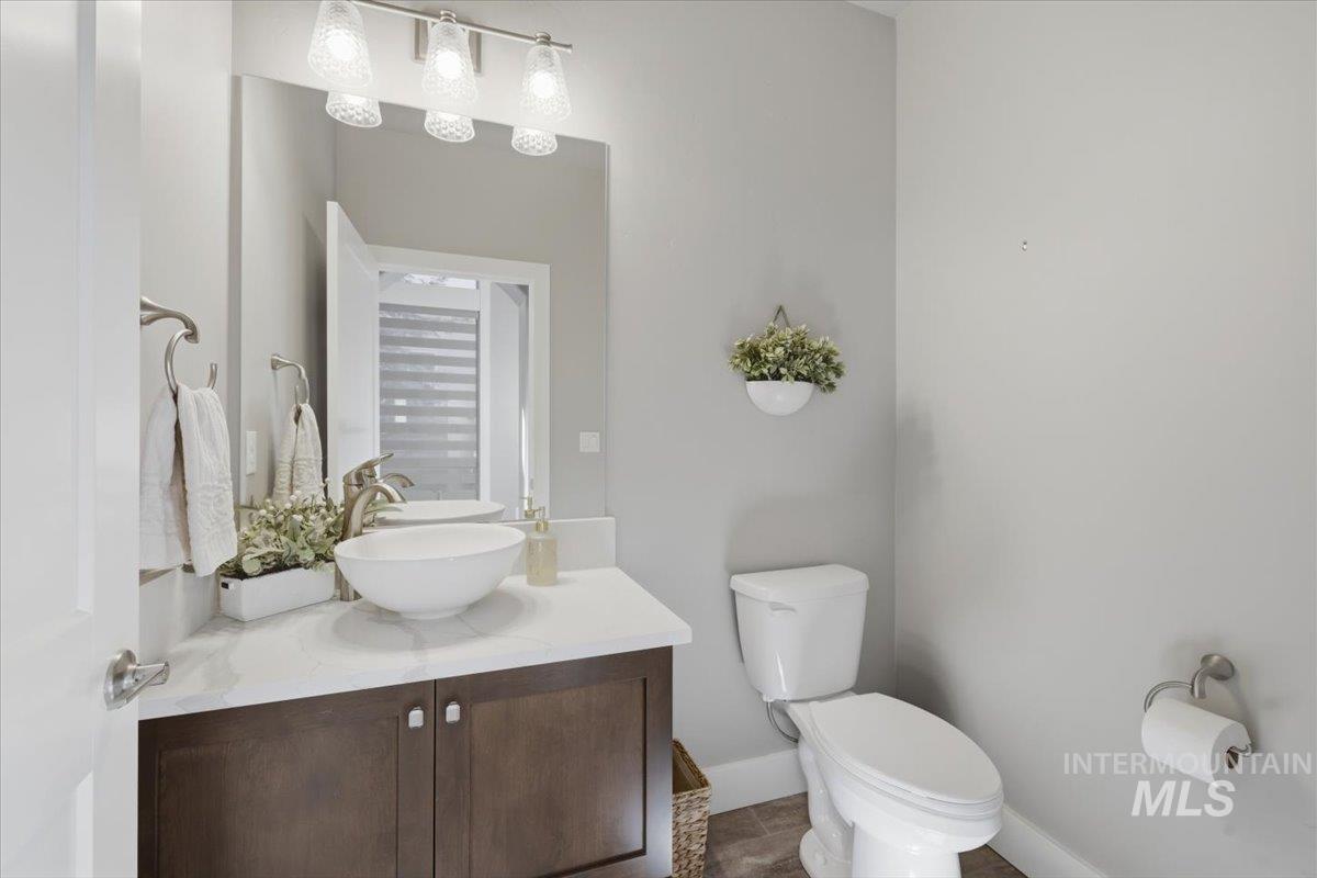 163 West Floating Feather Road Eagle, ID 83616 - Photo 4 of 35