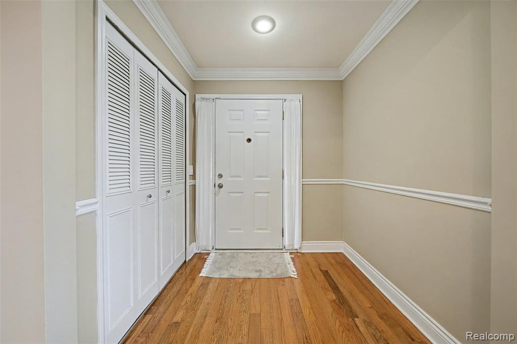 107 Meadow Ln Circle, Unit 2 Rochester, MI 48307 - Photo 5 of 24