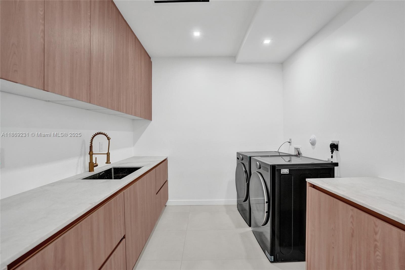 1825 Northeast 26th Avenue, Unit C Fort Lauderdale, FL 33305 - Photo 40 of 90