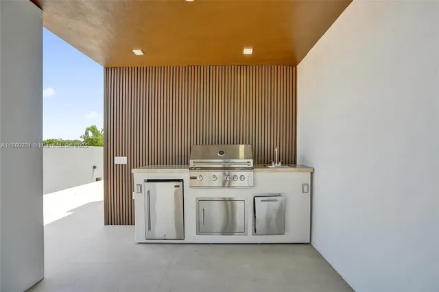 $16,500 | 1825 Northeast 26th Avenue, Unit C, Fort Lauderdale, FL 33305