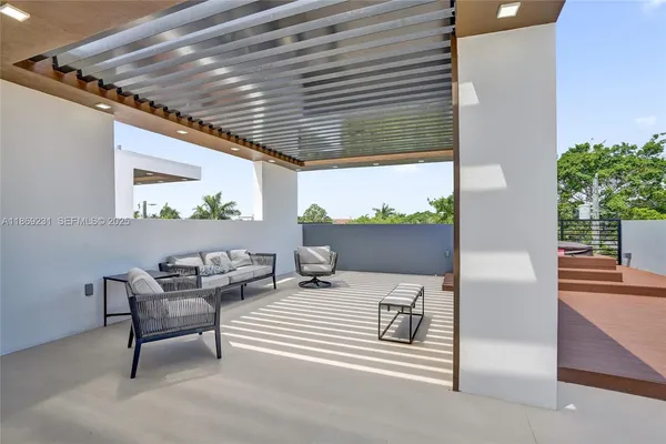 $16,500 | 1825 Northeast 26th Avenue, Unit C, Fort Lauderdale, FL 33305