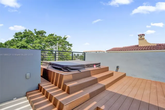 $16,500 | 1825 Northeast 26th Avenue, Unit C, Fort Lauderdale, FL 33305