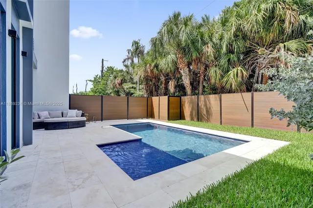 $16,500 | 1825 Northeast 26th Avenue, Unit C, Fort Lauderdale, FL 33305