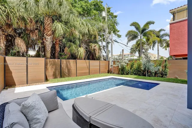 $16,500 | 1825 Northeast 26th Avenue, Unit C, Fort Lauderdale, FL 33305