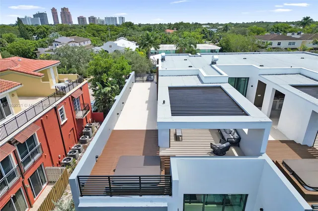 $16,500 | 1825 Northeast 26th Avenue, Unit C, Fort Lauderdale, FL 33305