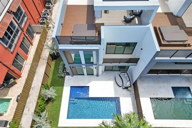 $16,500 | 1825 Northeast 26th Avenue, Unit C, Fort Lauderdale, FL 33305