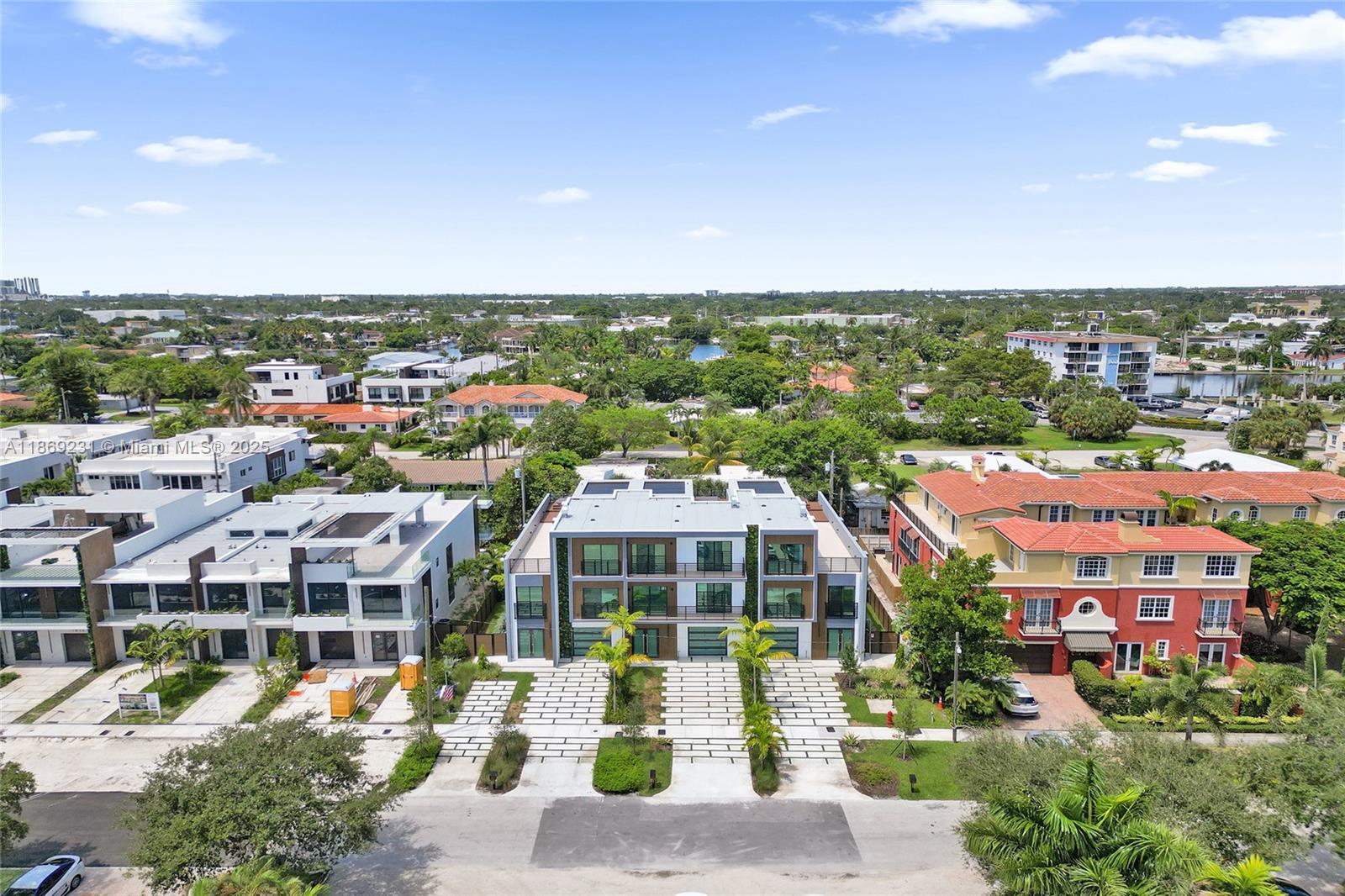 1825 Northeast 26th Avenue, Unit C Fort Lauderdale, FL 33305 - Photo 10 of 90