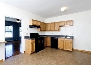 29 Parsons Street, Unit 1 Easthampton, MA 01027 - Photo 7 of 29