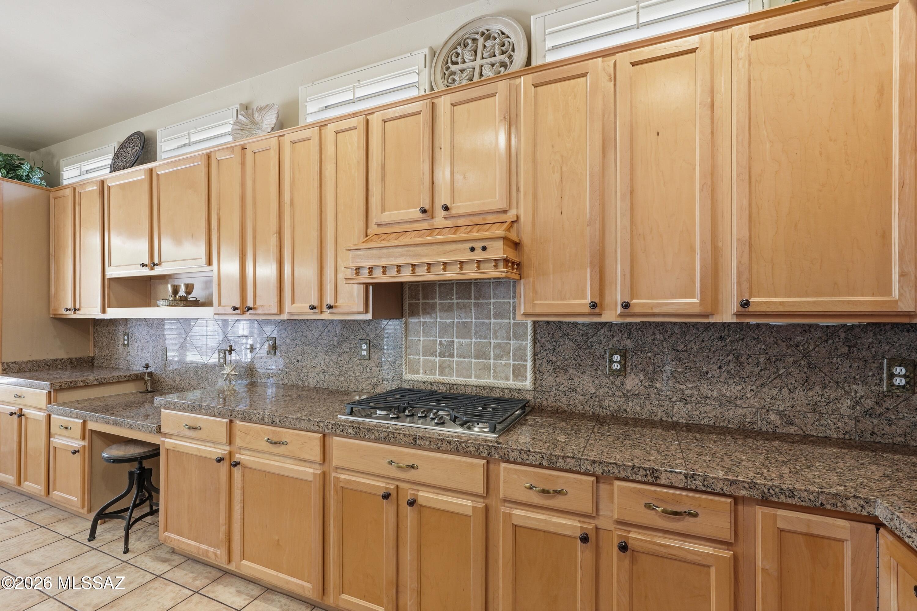 7693 West Sunlark Way Tucson, AZ 85743 - Photo 5 of 43