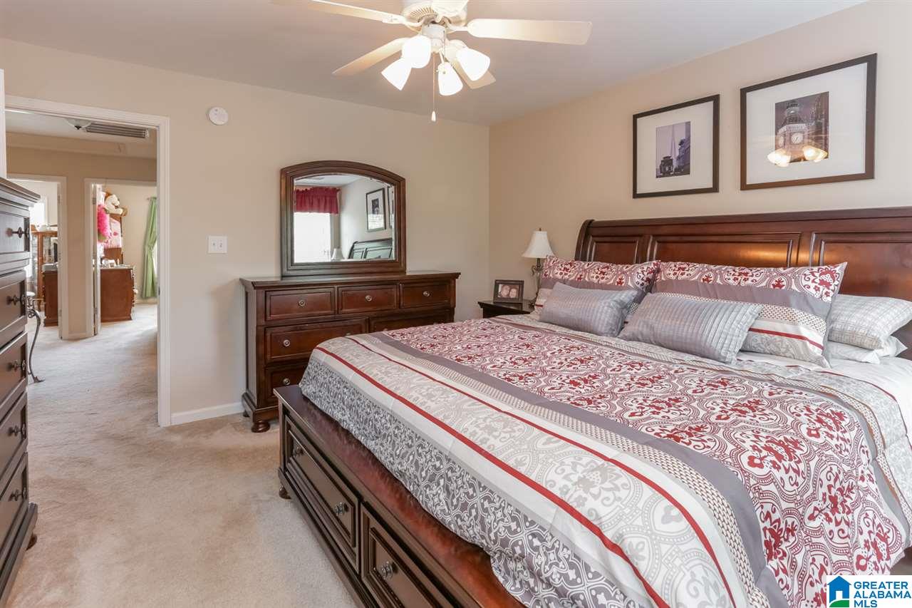 2046 Queens Court Moody, AL 35004 - Photo 17 of 36
