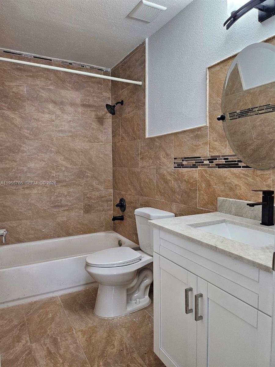 16150 Southwest 138th Court Miami, FL 33177 - Photo 6 of 9