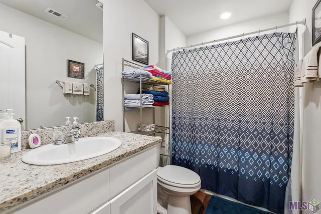 $225,000 | 15915 Olive Grv Drive, Zachary, LA 70791