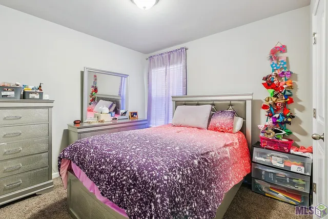 $225,000 | 15915 Olive Grv Drive, Zachary, LA 70791