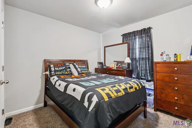 $225,000 | 15915 Olive Grv Drive, Zachary, LA 70791