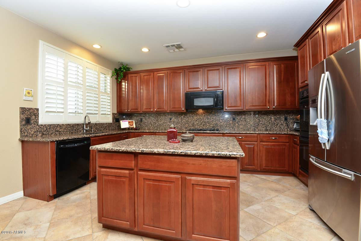 5020 West Yearling Road Phoenix, AZ 85083 - Photo 2 of 62 Kitchen2