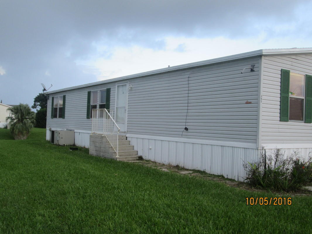 1680 Southwest 66th Avenue Boca Raton, FL 33428 - Photo 2 of 9 Back