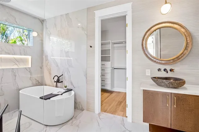 $5,799,900 | 244 Willow Avenue, Anna Maria, FL 34216