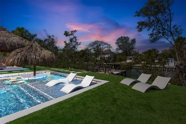 $5,799,900 | 244 Willow Avenue, Anna Maria, FL 34216