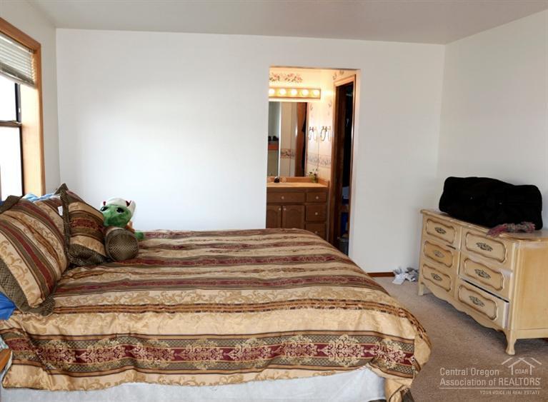 24780 Dodds Road Bend, OR 97701 - Photo 7 of 23 Additional Photo