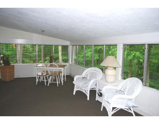 36 Burlington Road Bedford, MA 01730 - Photo 7 of 12 Gallery Image 7