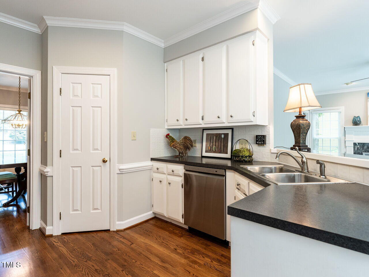 8104 Harbor Drive Raleigh, NC 27615 - Photo 17 of 37 017-1280x960-kitchen