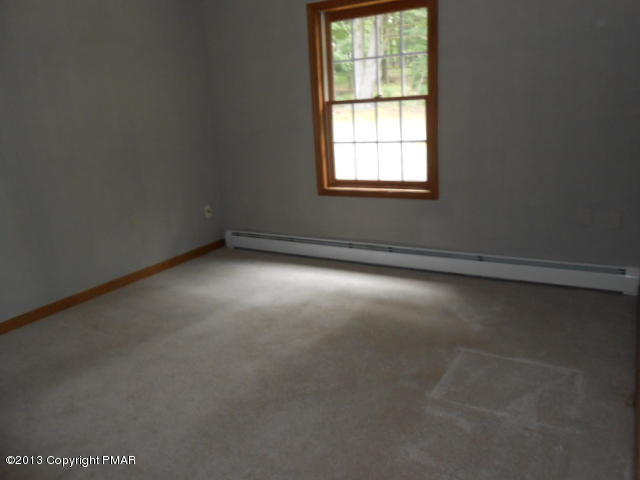 259 Reunion Ridge East Stroudsburg, PA 18301 - Photo 4 of 8 Bedroom 1