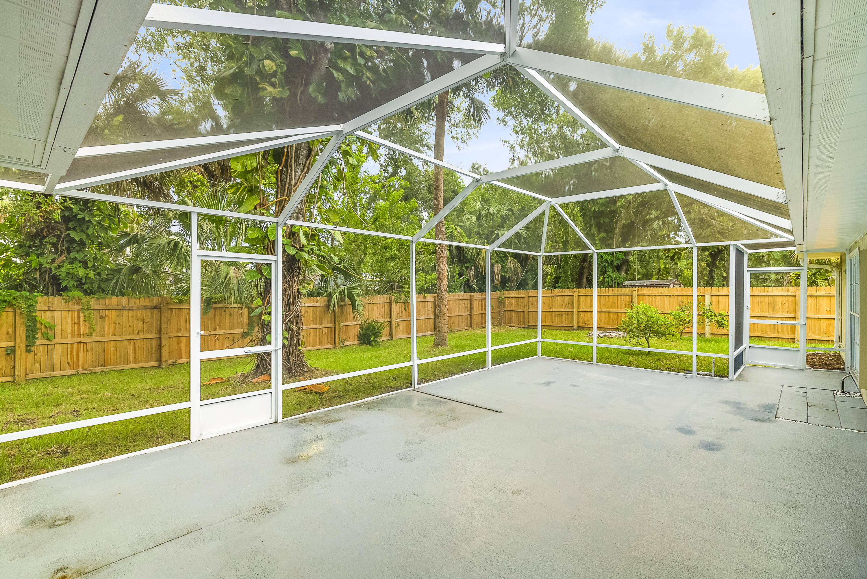 7202 Arthurs Road Fort Pierce, FL 34951 - Photo 27 of 35 7202-Authurs-Rd-033