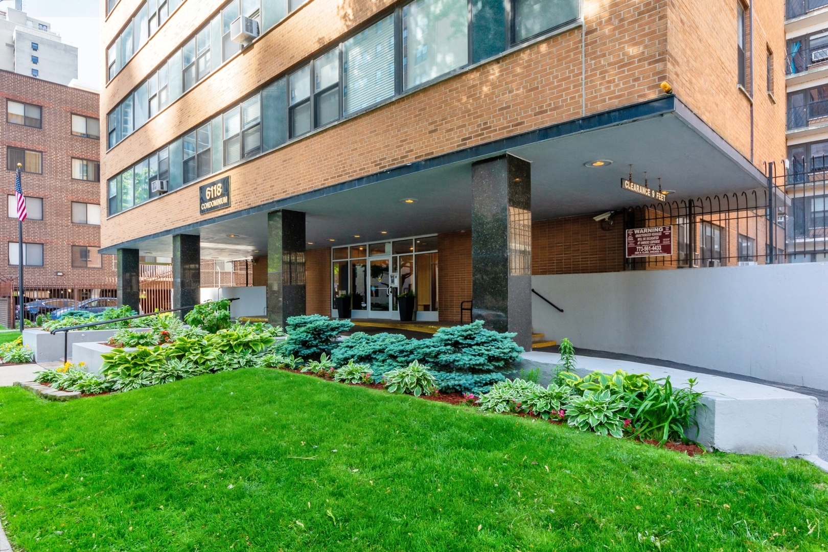 6118 North Sheridan Road, Unit 1010 Chicago, IL 60660 - Photo 11 of 19 Gallery Image 11