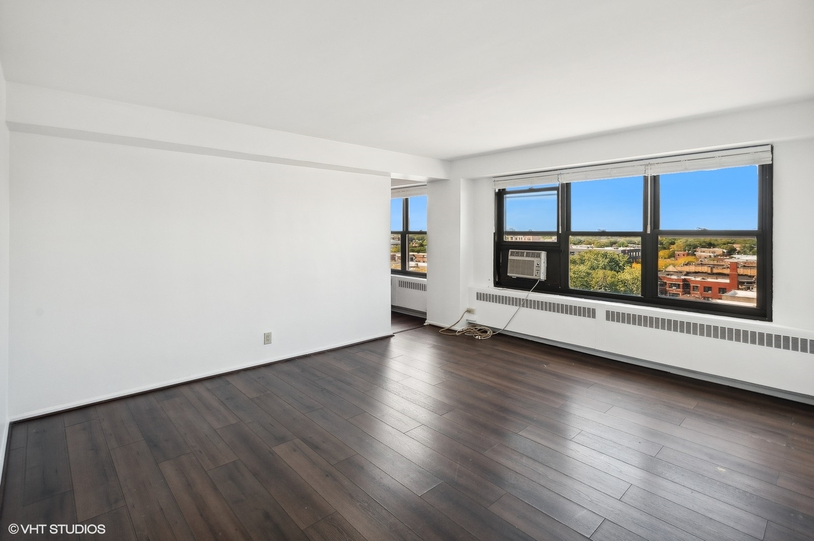6118 North Sheridan Road, Unit 1010 Chicago, IL 60660 - Photo 2 of 19 Gallery Image 2