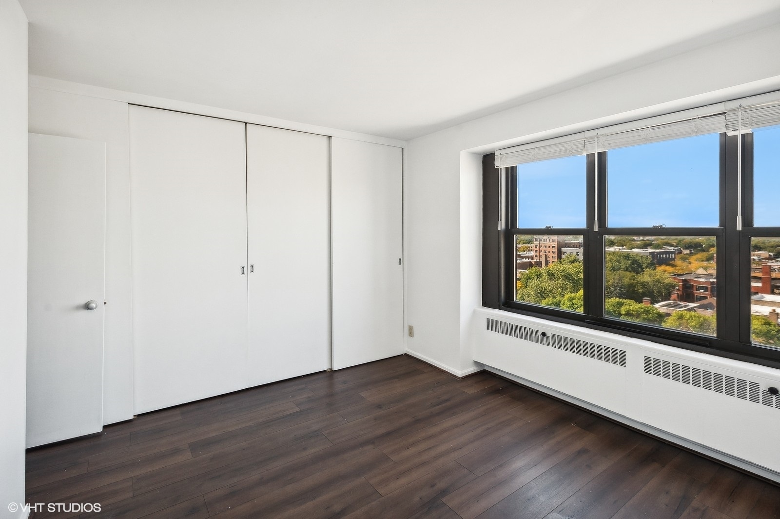 6118 North Sheridan Road, Unit 1010 Chicago, IL 60660 - Photo 7 of 19 Gallery Image 7