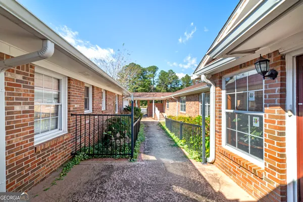 $3,500,000 | 3084 Highway 81, Hampton, GA 30228