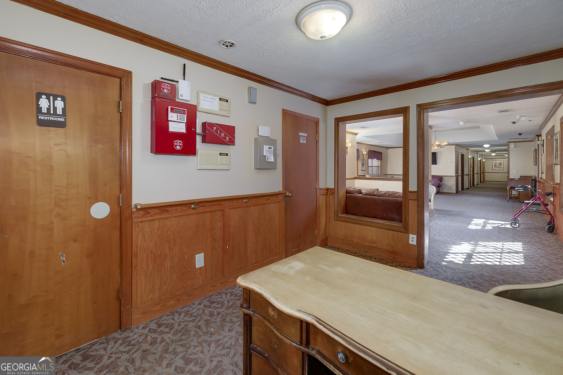 3084 Highway 81 Hampton, GA 30228 - Photo 28 of 57 a kitchen with a refrigerator and a sink