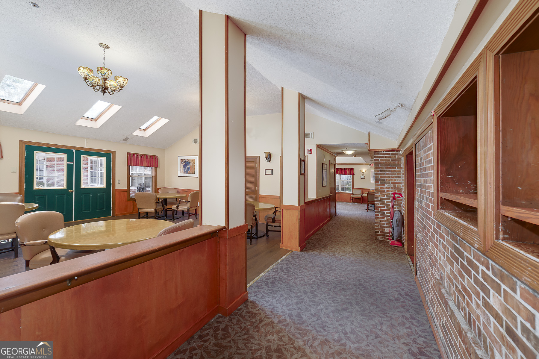 3084 Highway 81 Hampton, GA 30228 - Photo 37 of 57 a very nice looking room with a large window