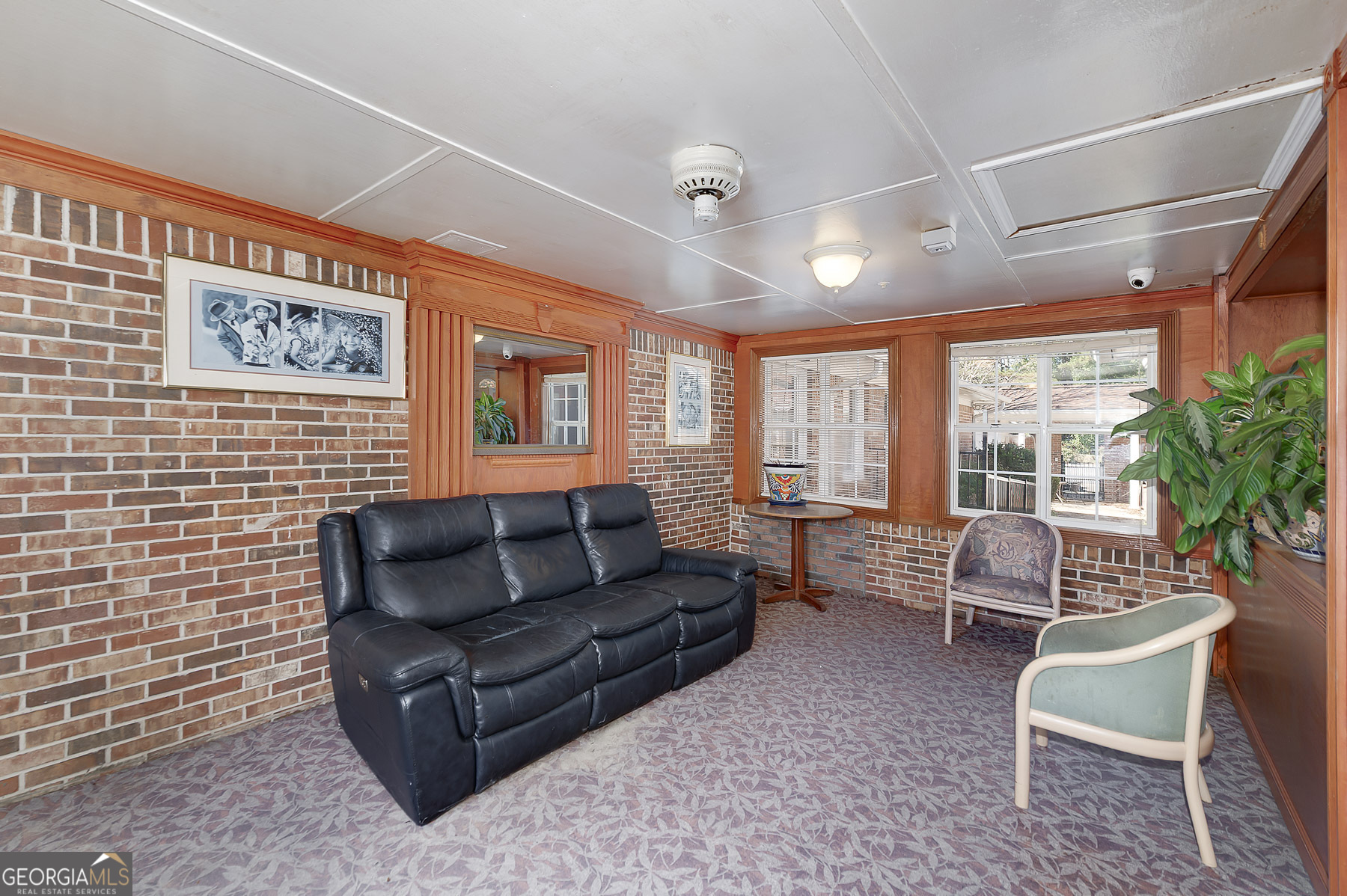 3084 Highway 81 Hampton, GA 30228 - Photo 44 of 57 a living room with furniture and a large window