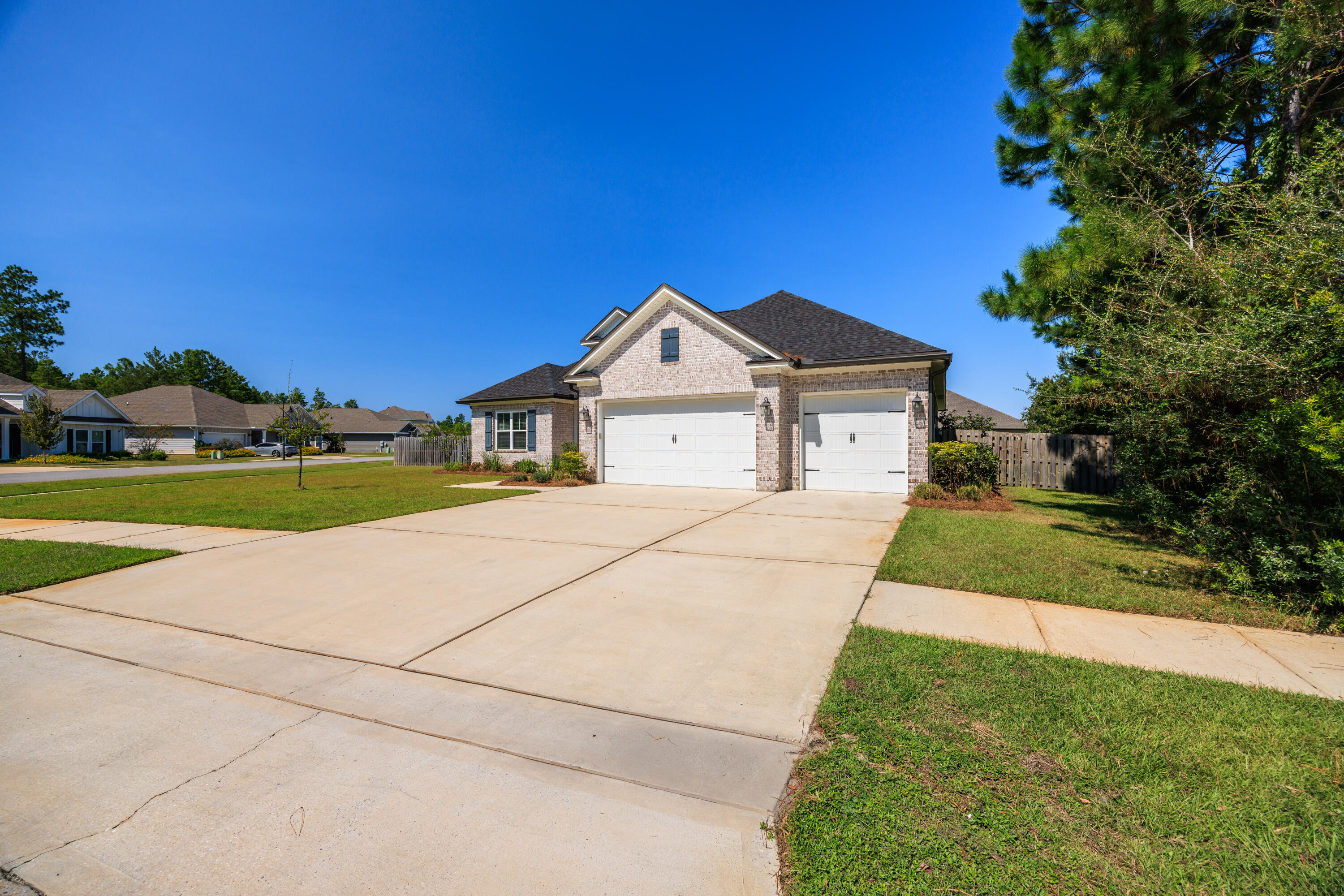 77 Perimeter Place Freeport, FL 32439 - Photo 1 of 37 77 Perimeter Place-3