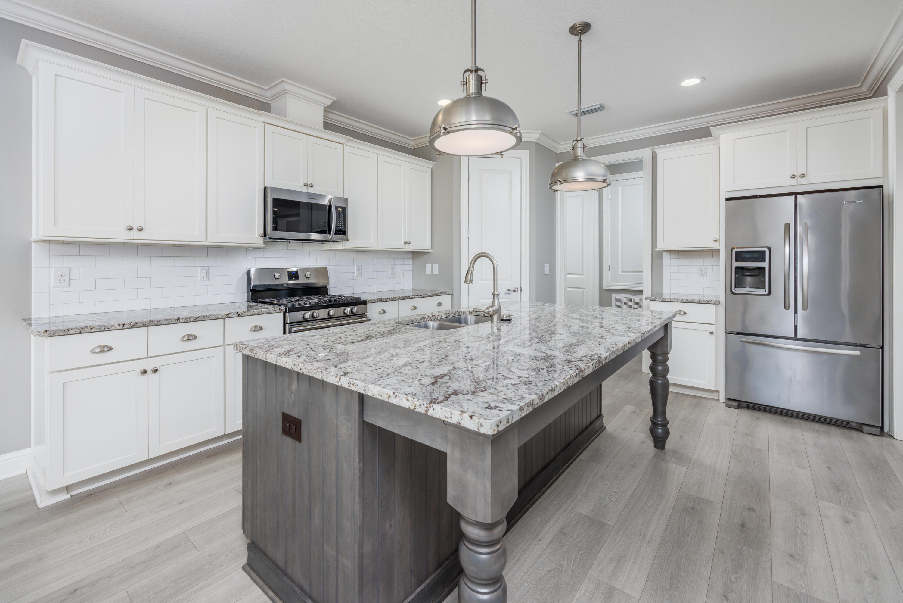 77 Perimeter Place Freeport, FL 32439 - Photo 11 of 37 77 Perimeter Place-13