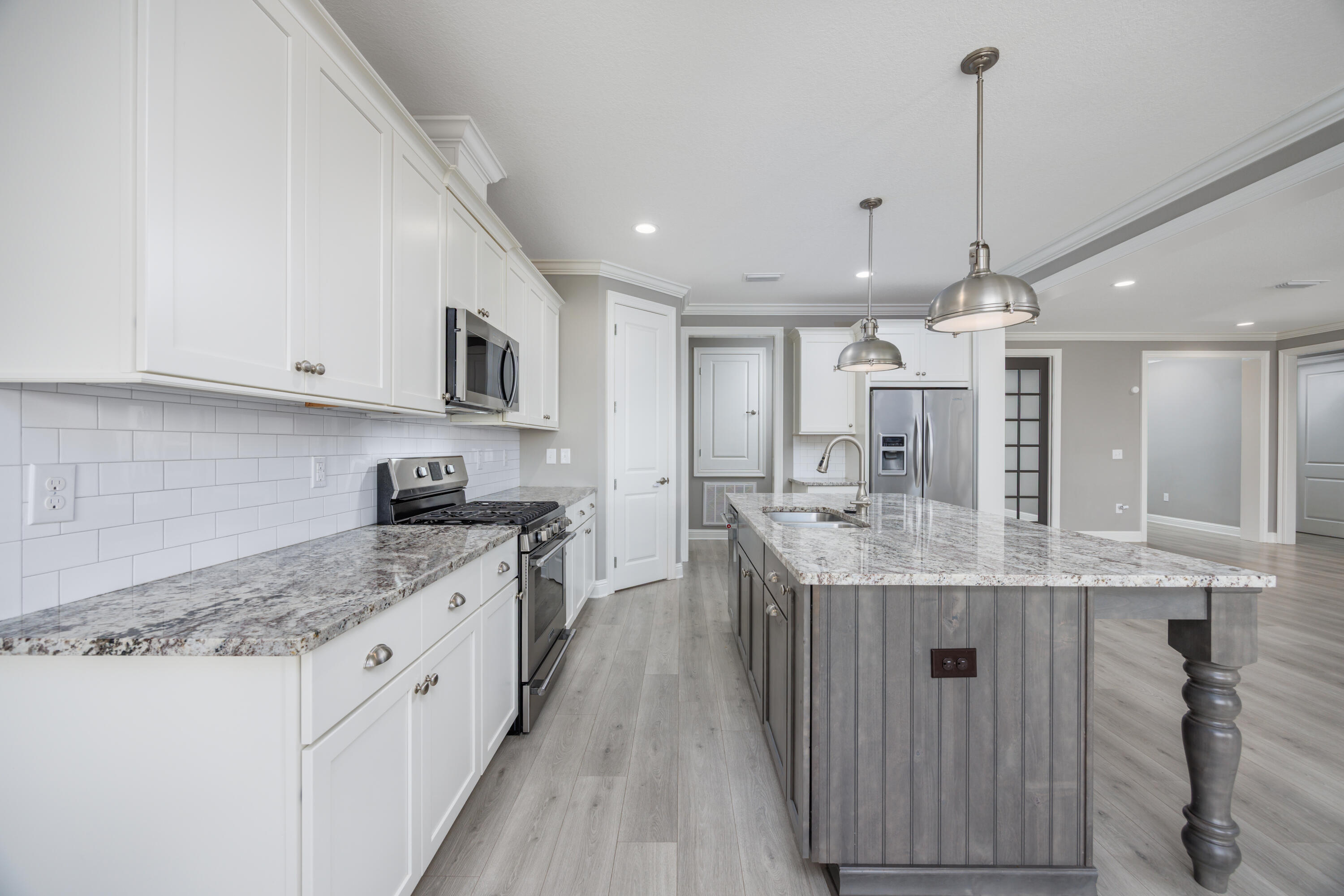 77 Perimeter Place Freeport, FL 32439 - Photo 12 of 37 77 Perimeter Place-14