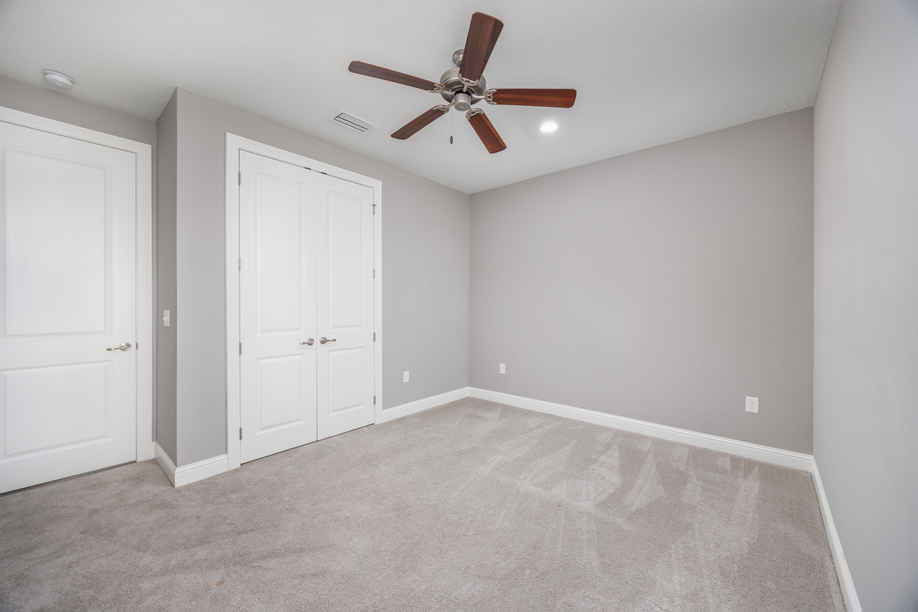 77 Perimeter Place Freeport, FL 32439 - Photo 23 of 37 77 Perimeter Place-25