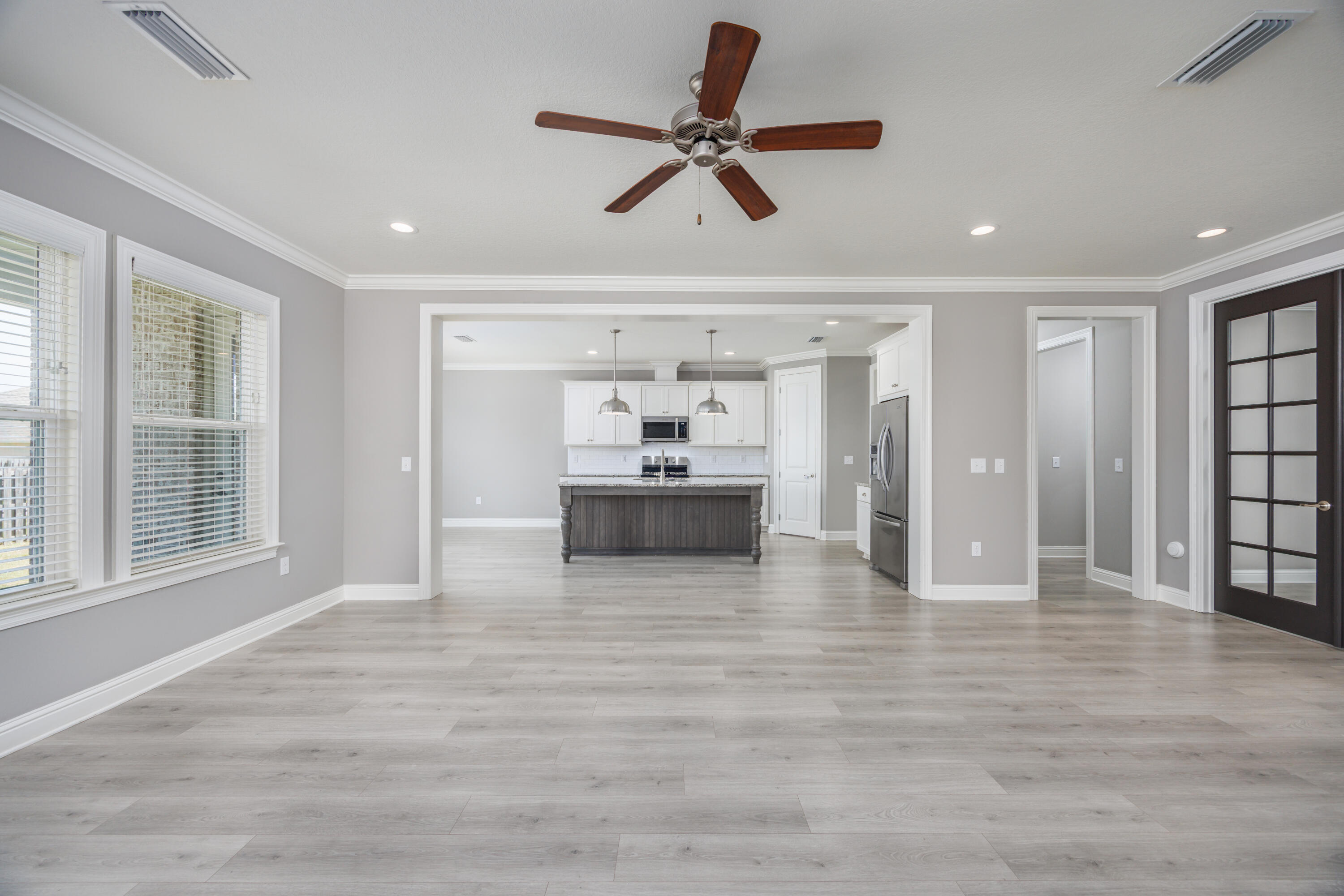 77 Perimeter Place Freeport, FL 32439 - Photo 9 of 37 77 Perimeter Place-11